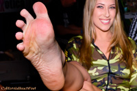 princess lee barefoot